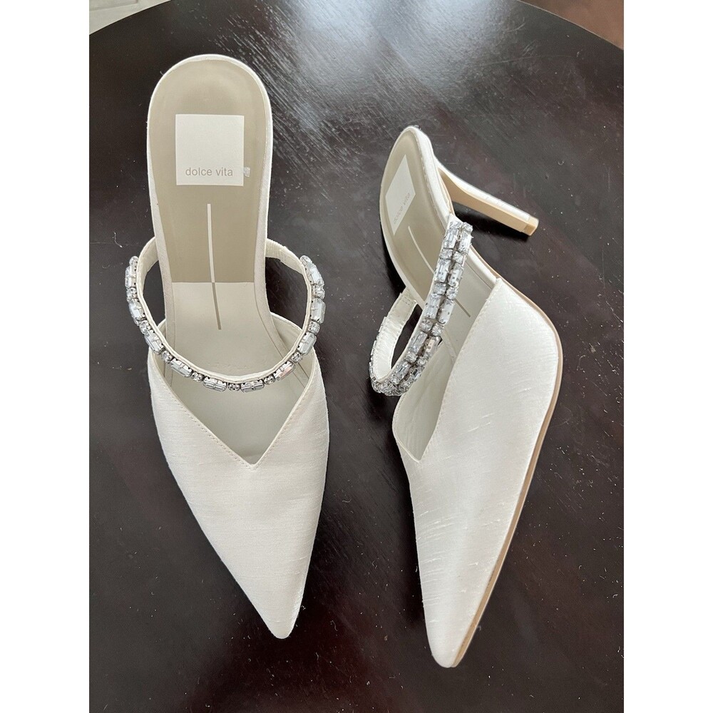NWOB Dolce Vita Kanika Heels Dupioni-Like White W/Embellished Strap Size 7.5